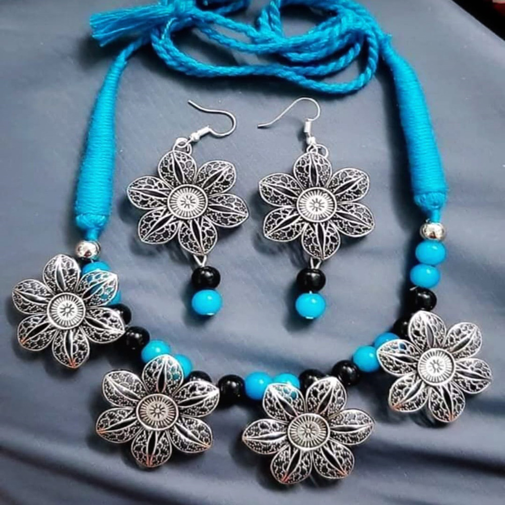  BLUE BEADS AND FLOWER NECKLACE AND EARRING SET